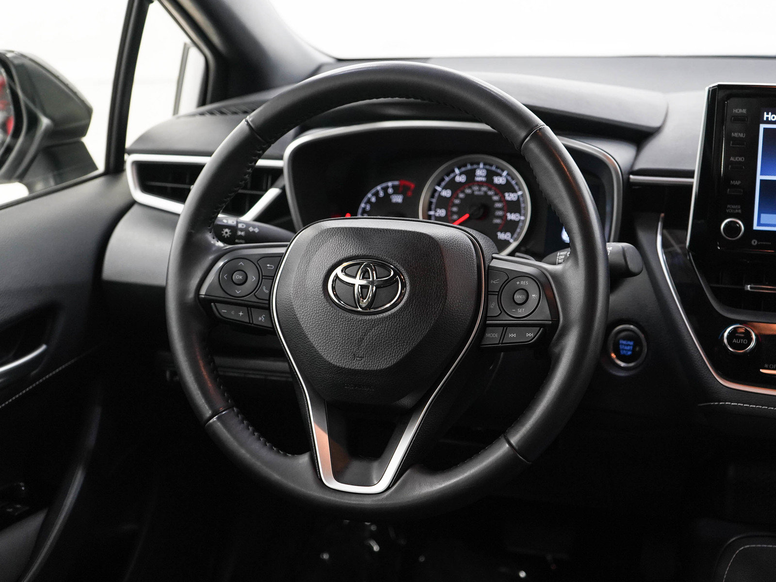 Used 2022 Toyota Corolla SE FWD image 13