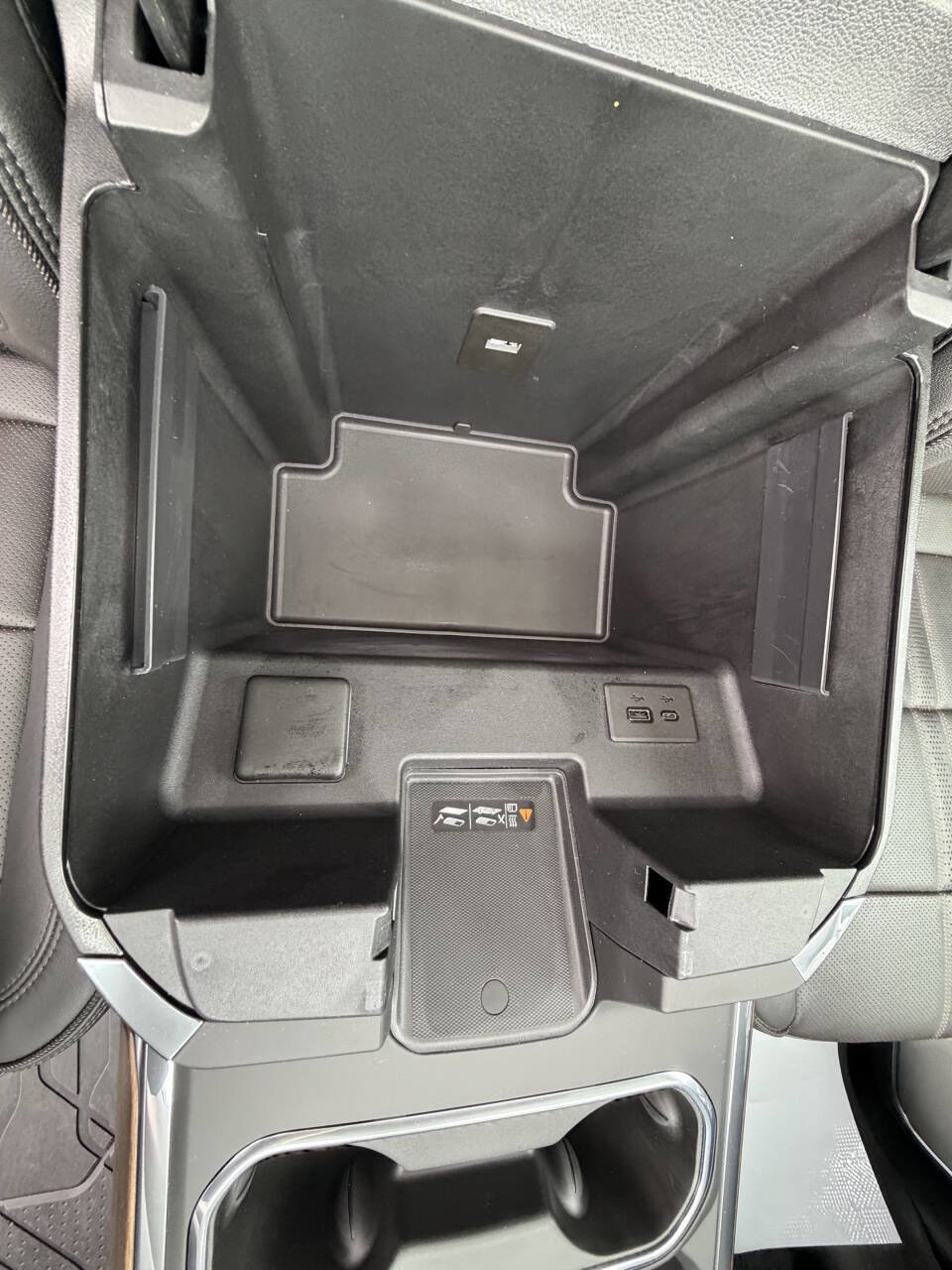 Used 2024 Chevrolet Silverado 3500 High Country w/ High Country Premium Package image 53