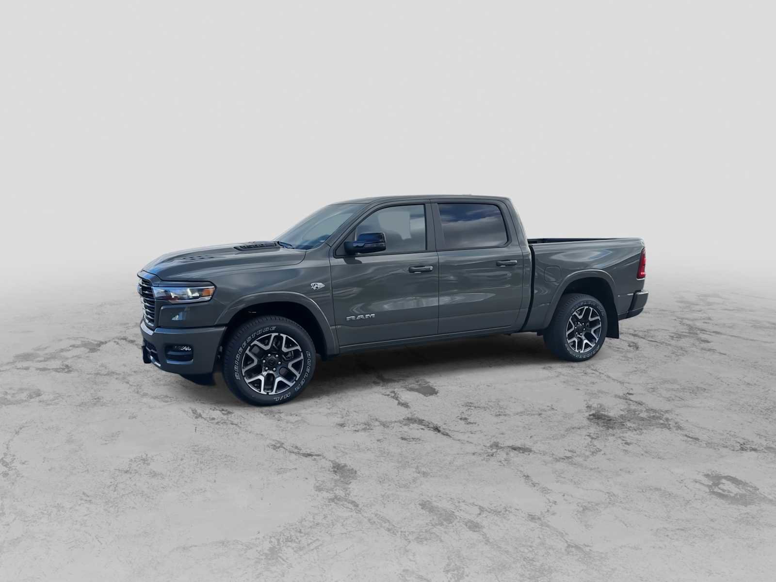 New 2026 RAM 1500 Laramie AWD/4WD image 4