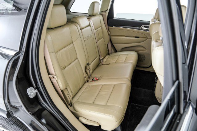 Used 2015 Jeep Grand Cherokee Limited AWD/4WD image 36