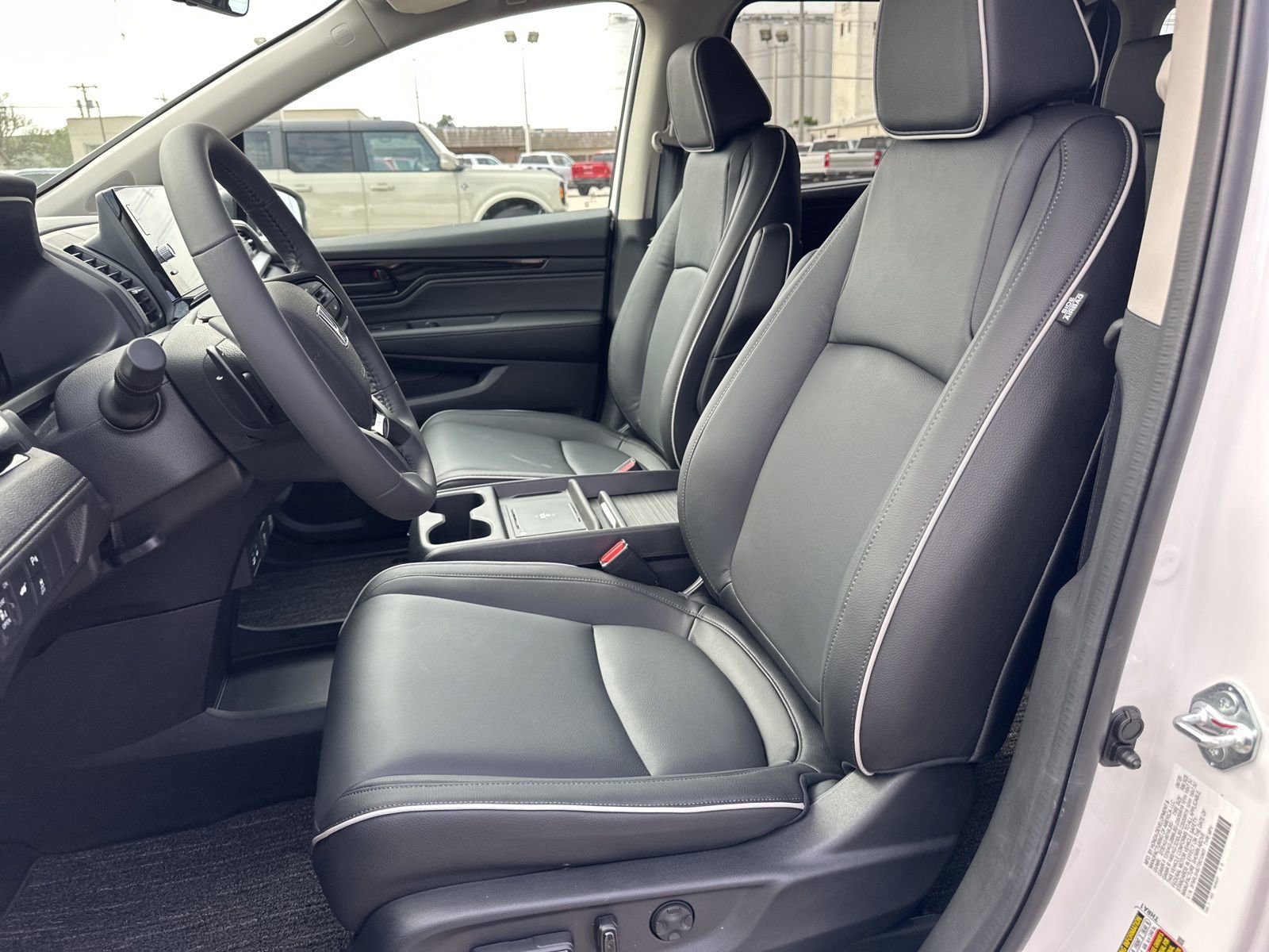 Used 2026 Honda Odyssey Touring image 24