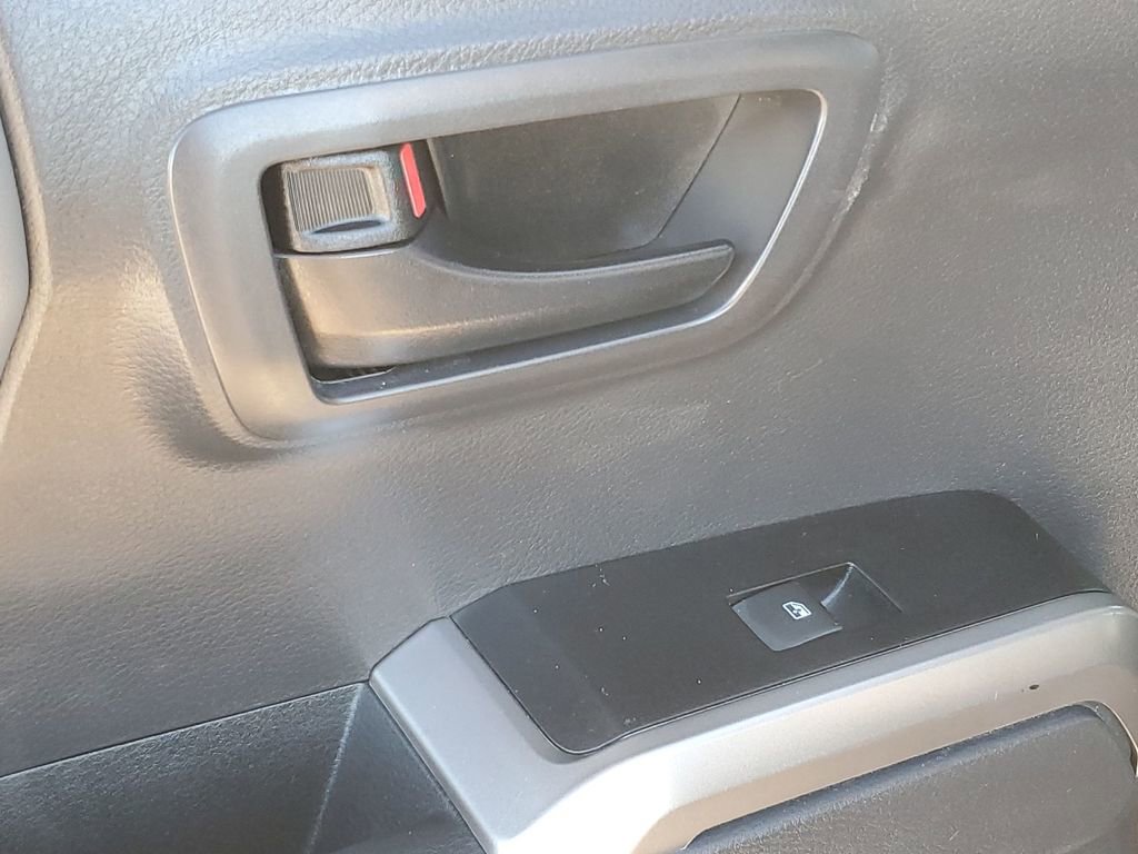 Used 2022 Toyota Tacoma SR5 image 45