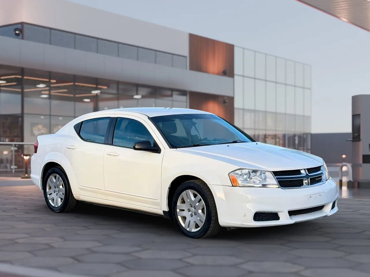 Used 2012 Dodge Avenger SE image 13
