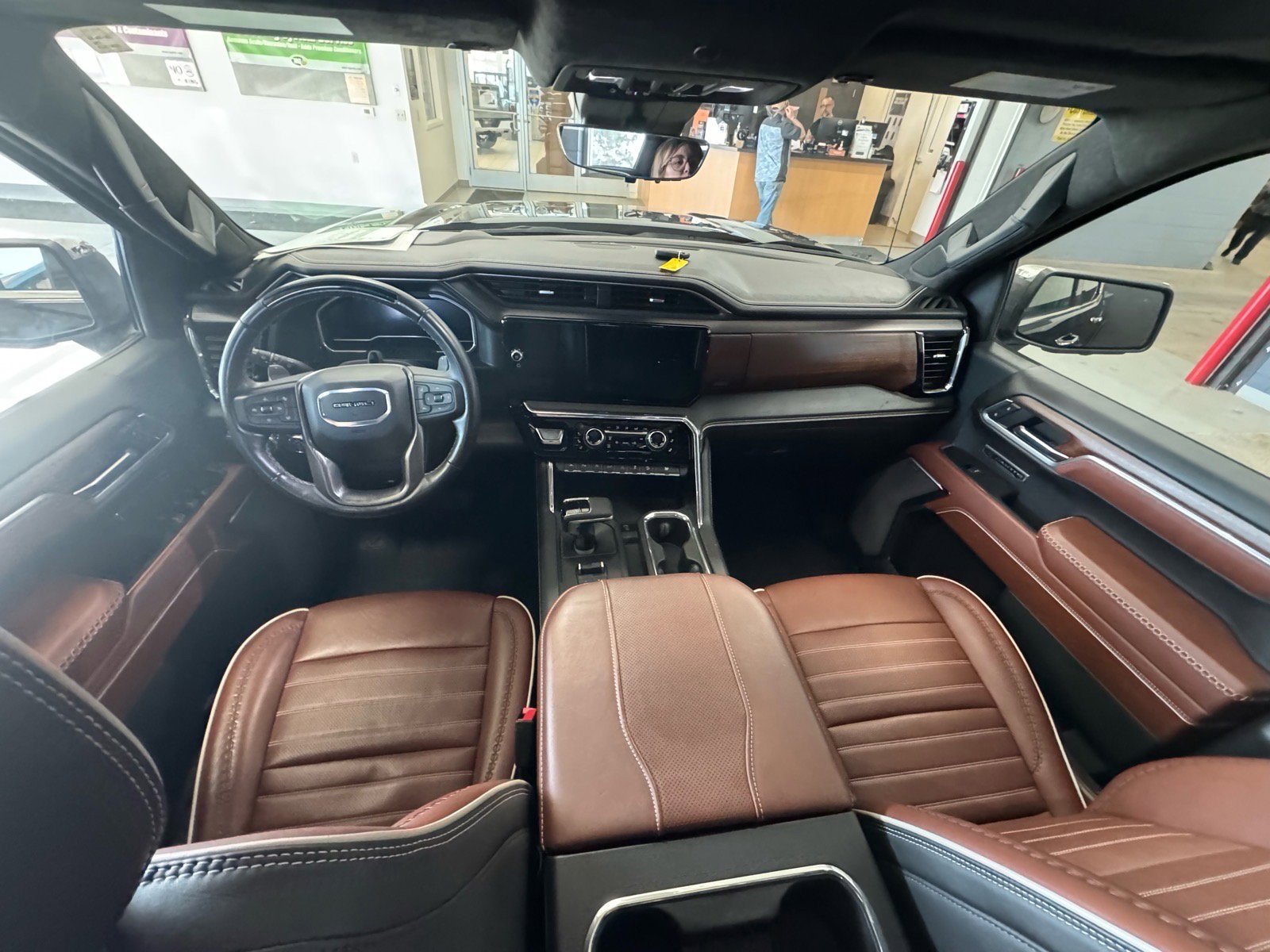 Used 2023 GMC Sierra 1500 Denali Ultimate image 16