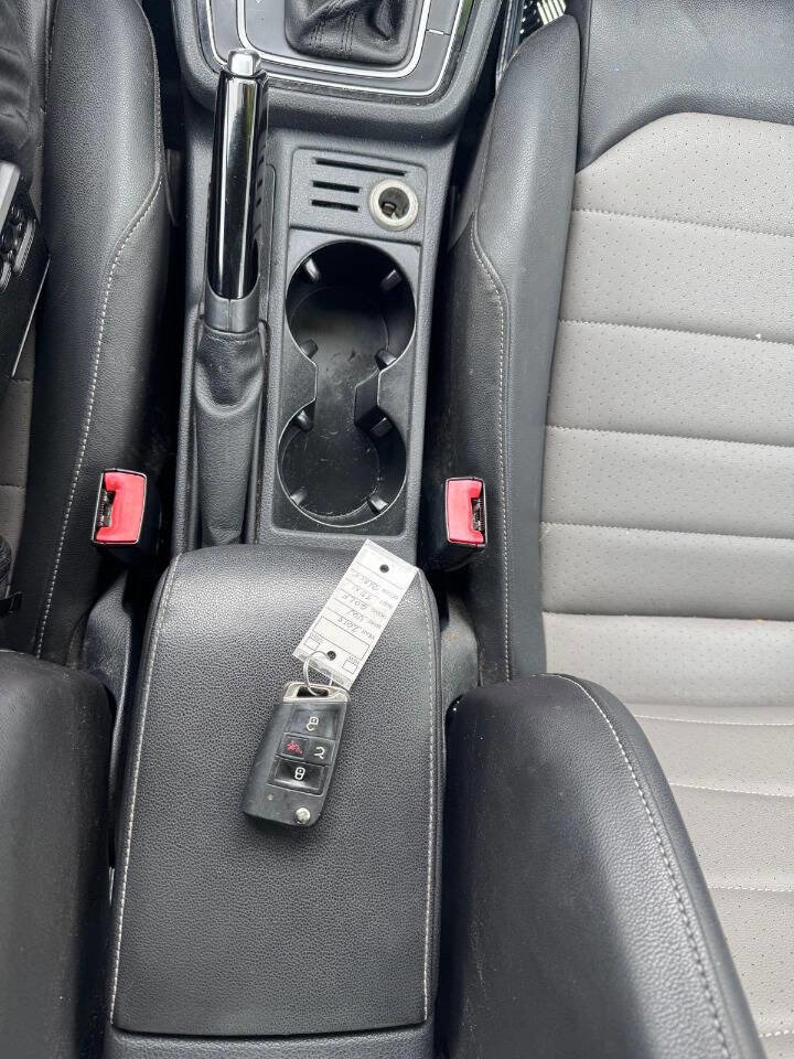 Used 2015 Volkswagen Golf TDI S image 37