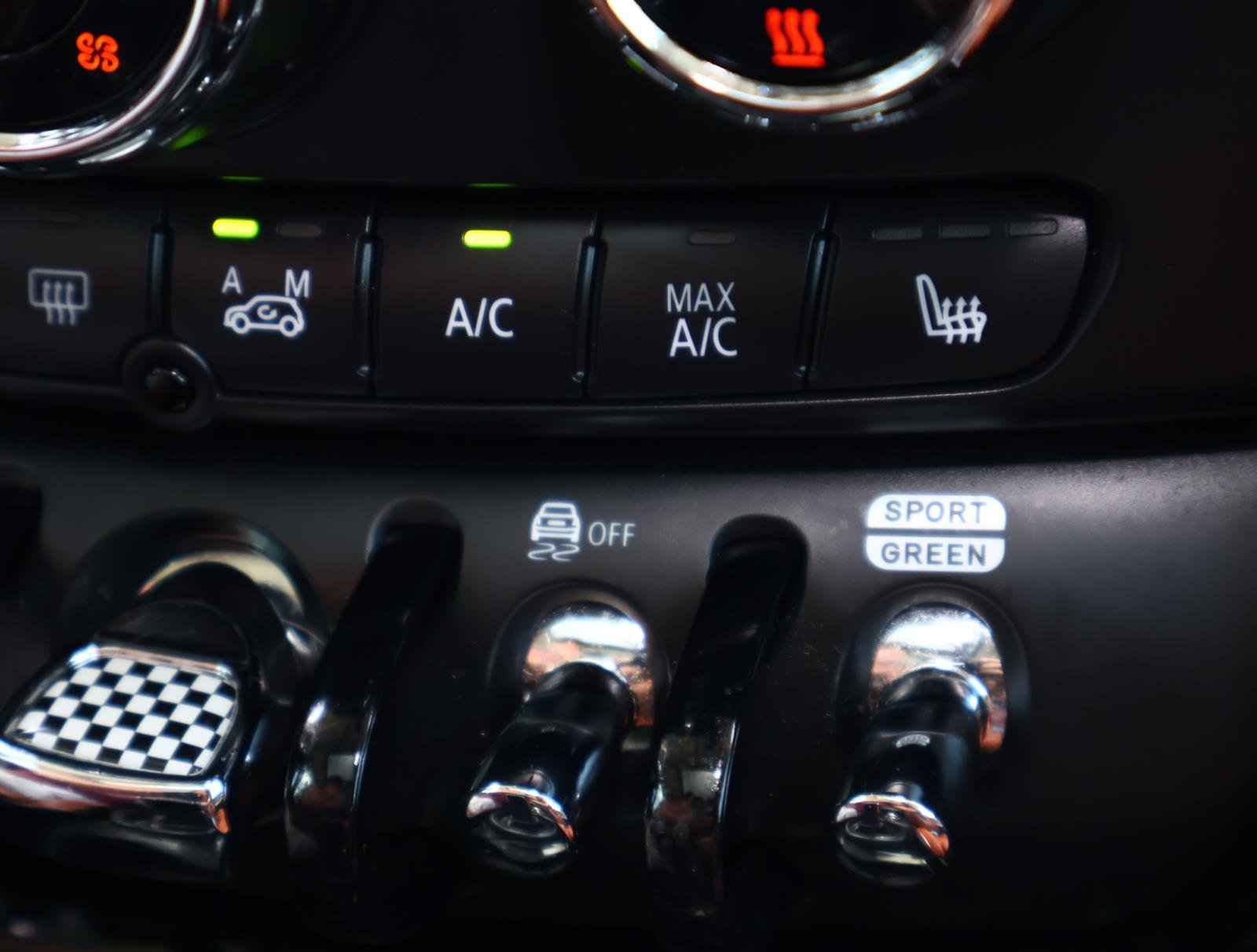 Used 2021 MINI Cooper Clubman S image 28