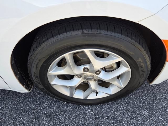 Used 2019 Chrysler Pacifica Touring Plus w/ Advanced Safetytec Group FWD image 11