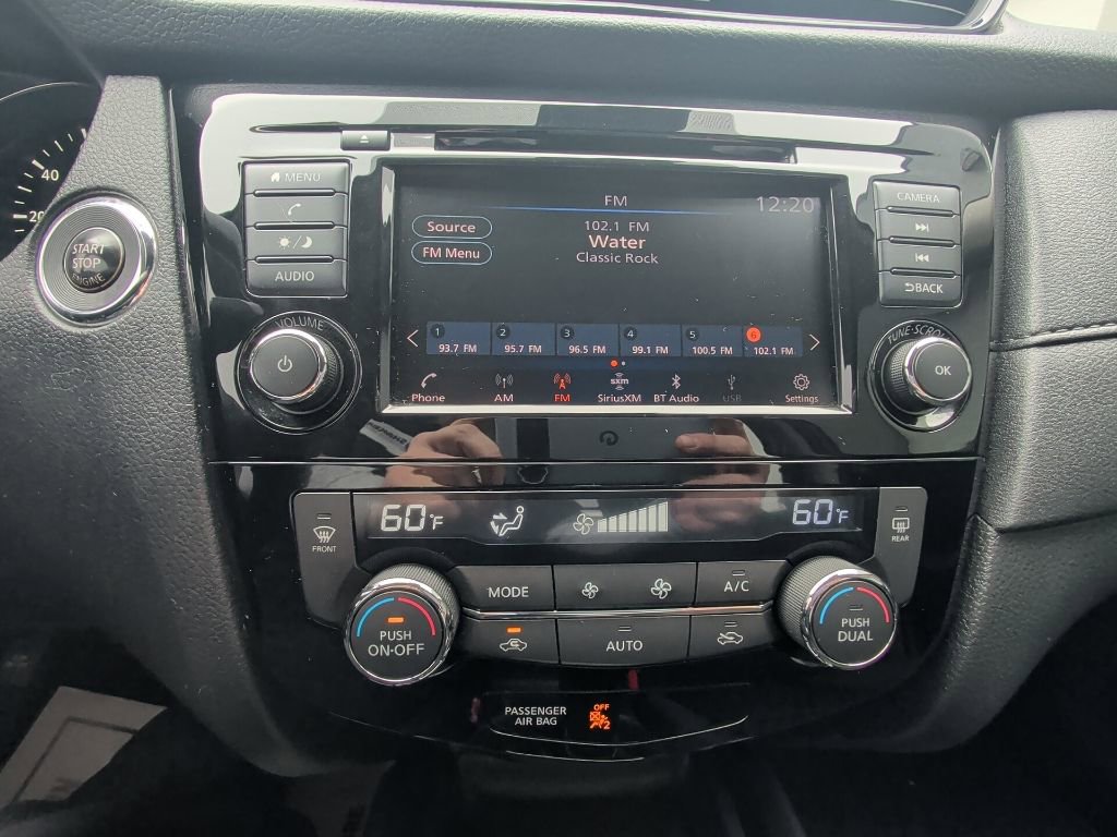 Used 2019 Nissan Rogue SV image 20