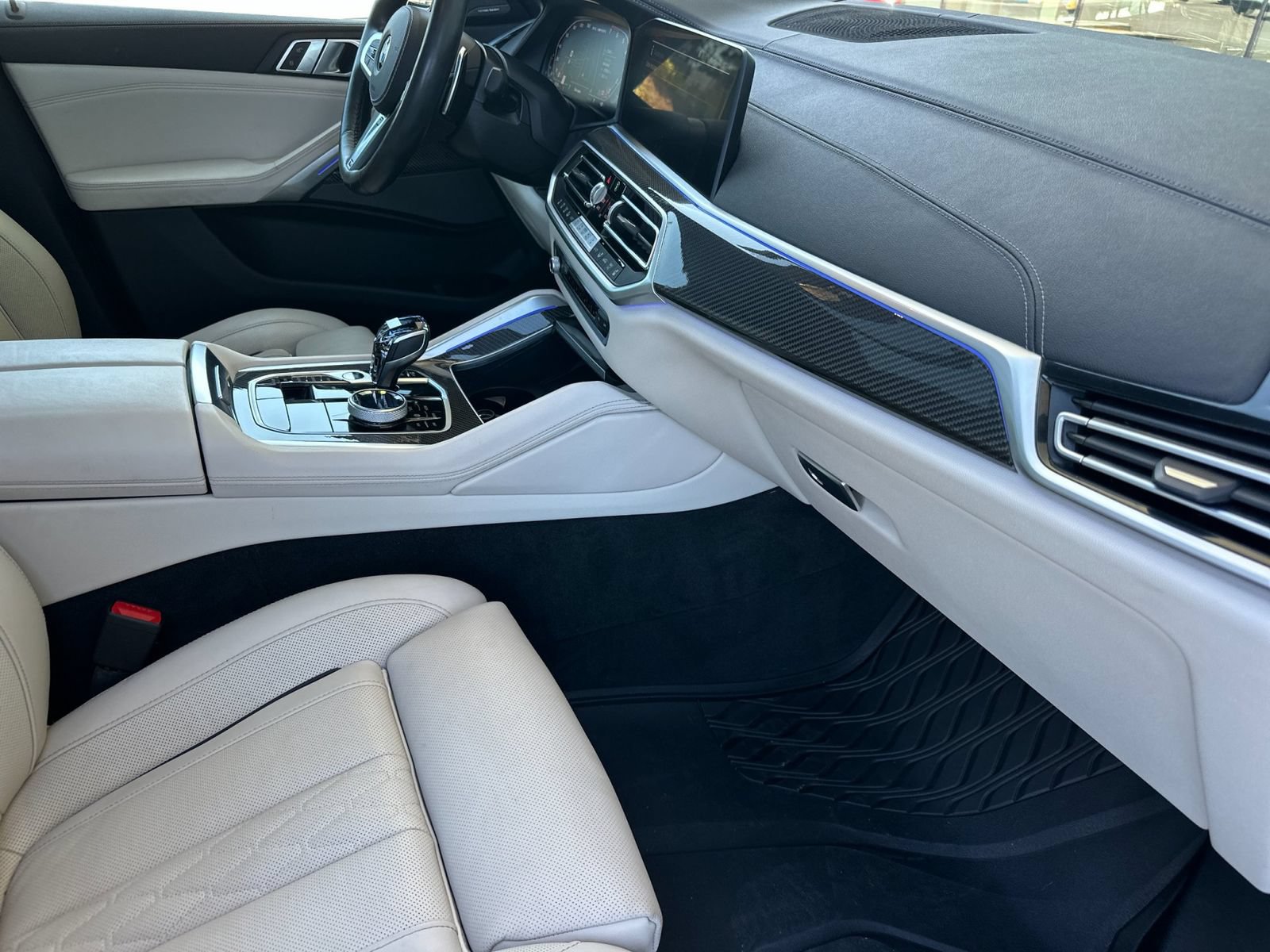 Used 2023 BMW X6 M50i w/ Executive Package AWD/4WD image 17