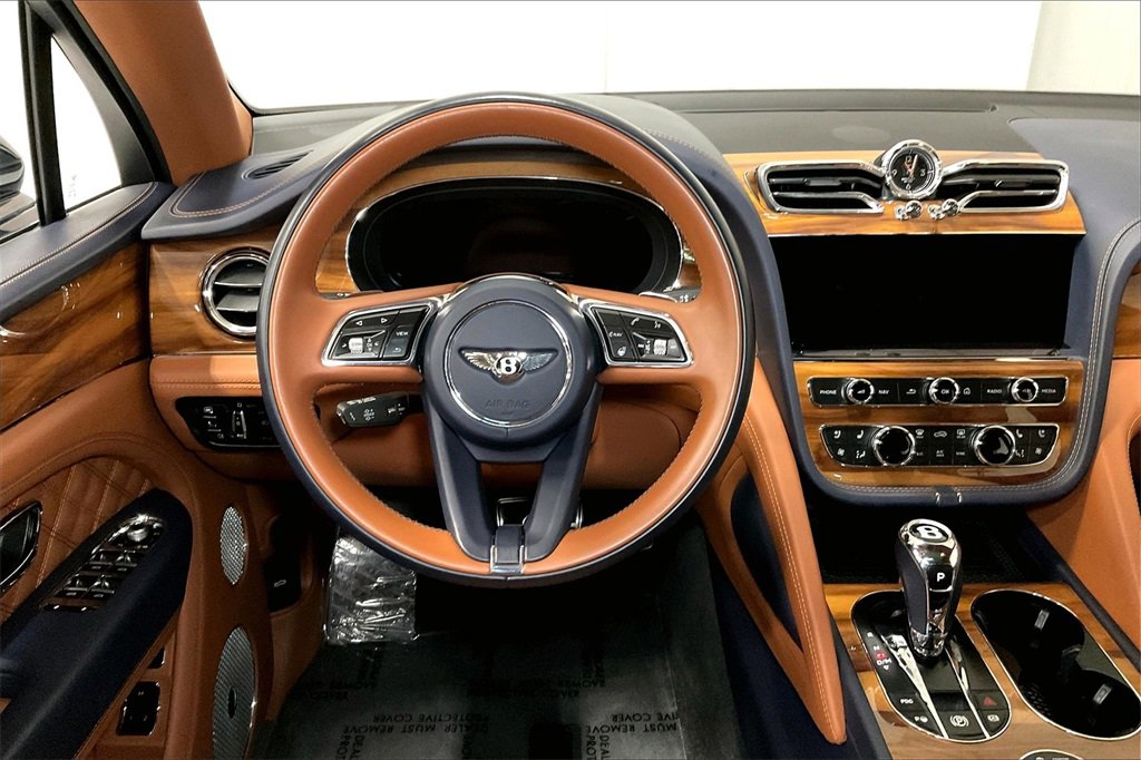 Used 2022 Bentley Bentayga image 9
