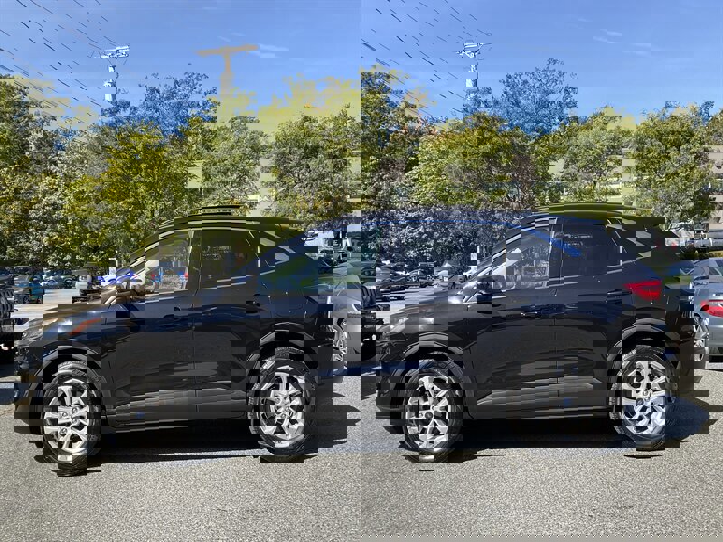 Used 2020 Ford Escape SE image 8