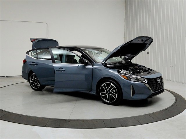 New 2025 Nissan Sentra SR image 9