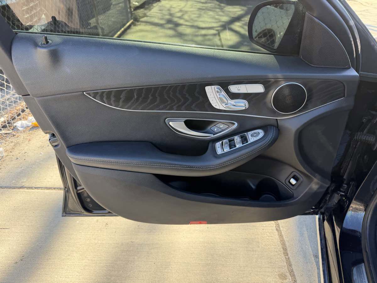 Used 2016 Mercedes-Benz C 300 Sedan w/ Multimedia Package image 10