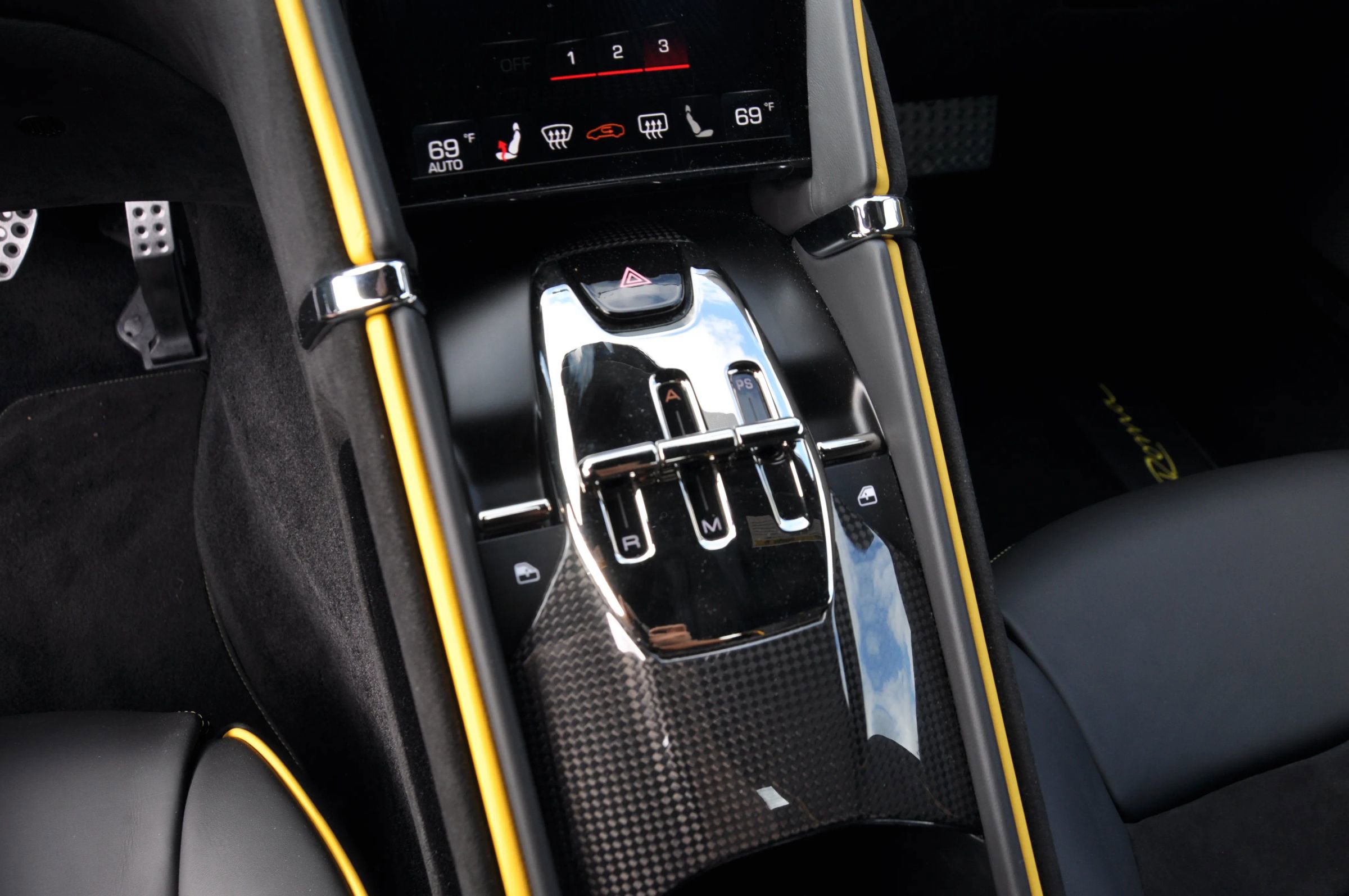 Used 2022 Ferrari Roma image 29