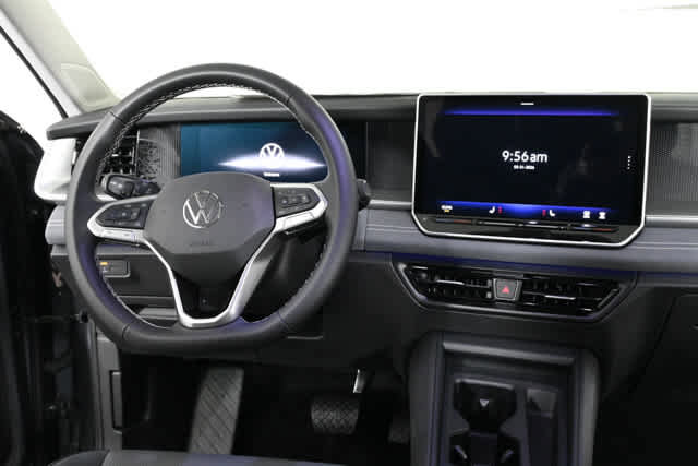 New 2026 Volkswagen Tiguan SE FWD image 3