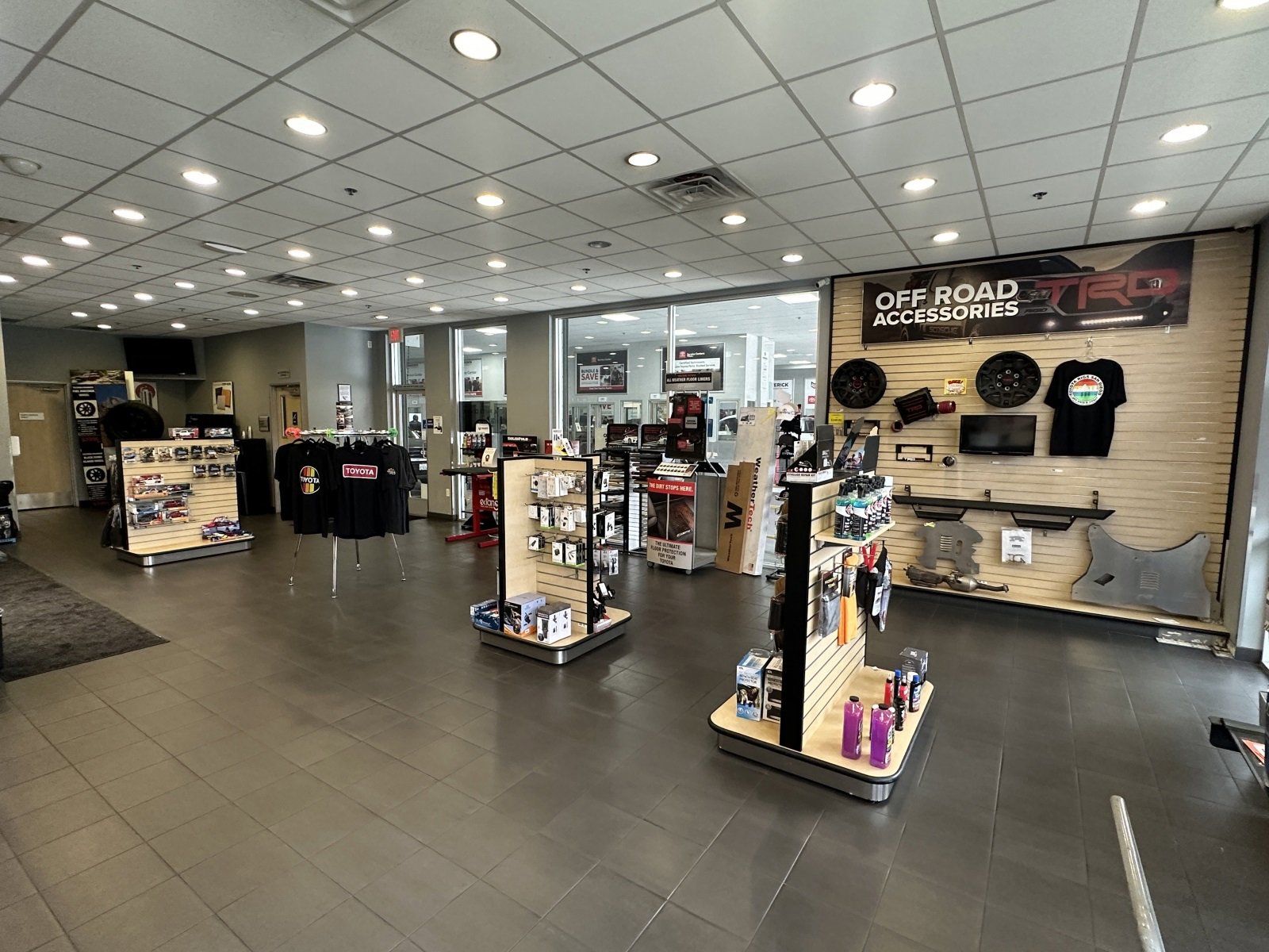 Used 2019 Toyota Tacoma SR image 31