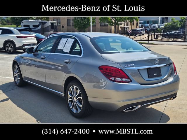 Used 2015 Mercedes-Benz C 300 4MATIC Sedan image 4