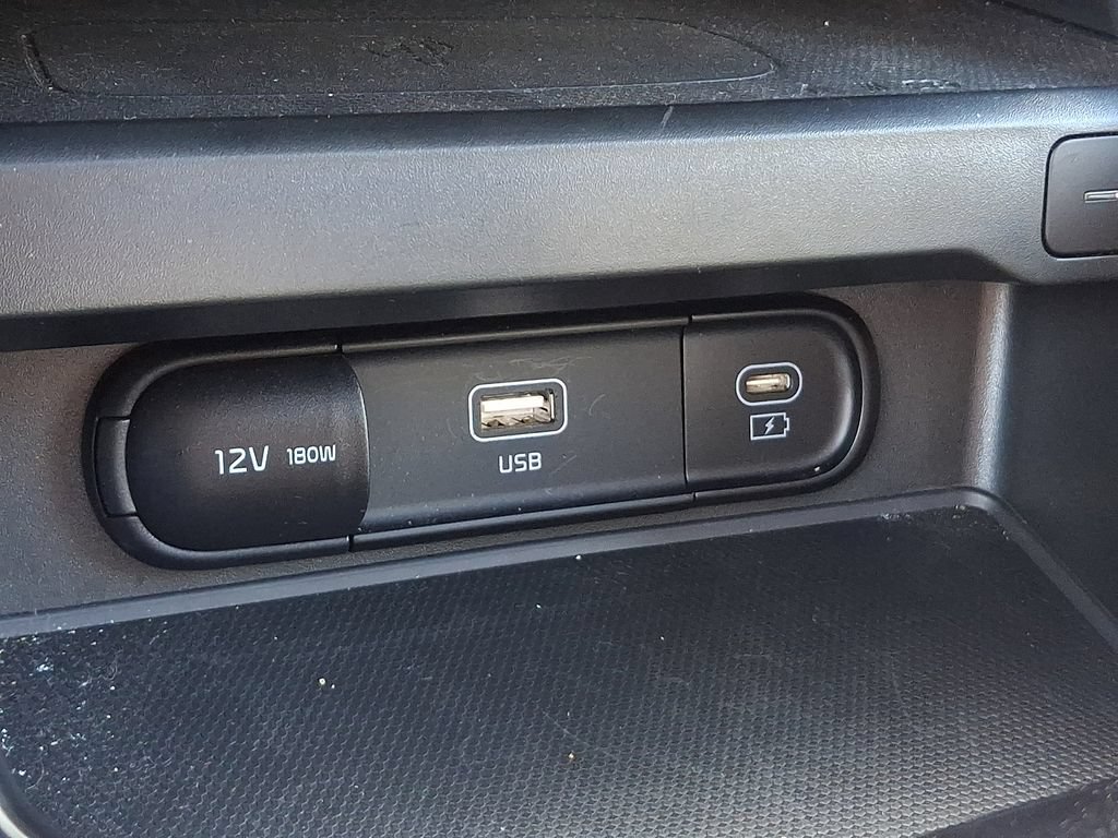 Used 2025 Kia Soul GT-Line FWD image 25