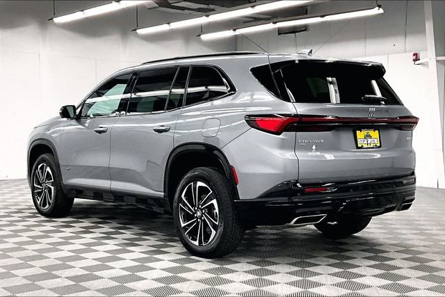 Used 2025 Buick Enclave Sport Touring image 3