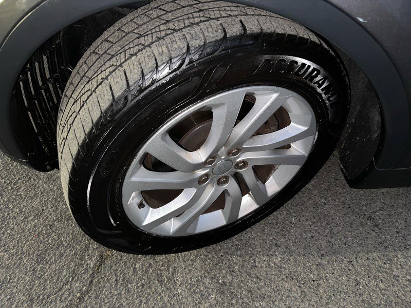 Used 2017 Land Rover Discovery HSE image 87