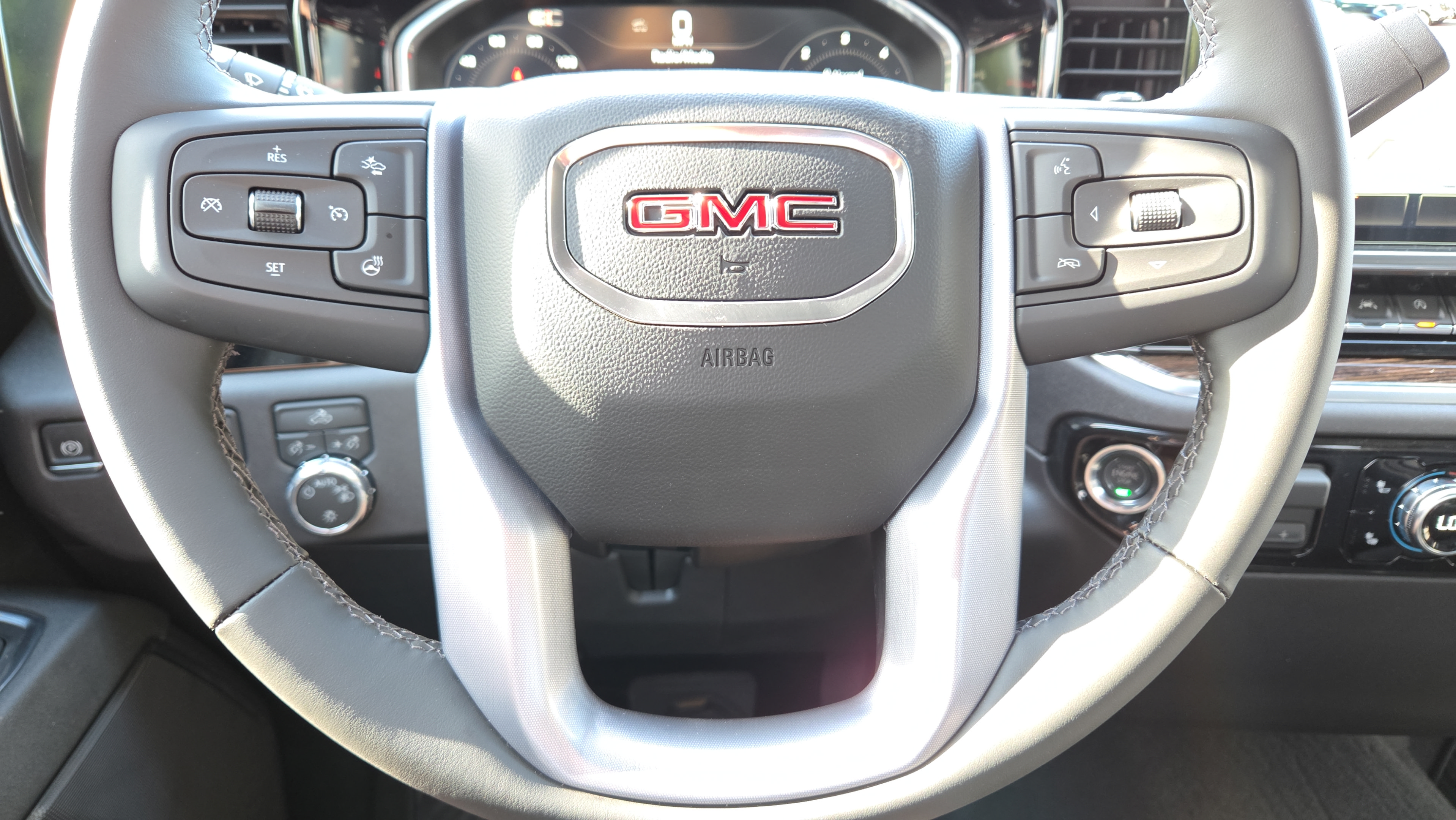 New 2026 GMC Sierra 1500 SLE w/ Preferred Package RWD image 24