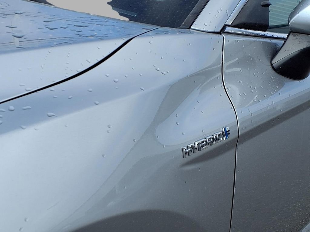 Used 2019 Toyota Camry SE w/ Sunroof Package image 24