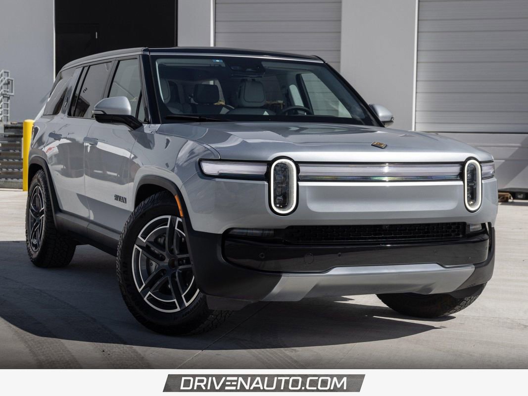 Used 2025 Rivian R1S Adventure
