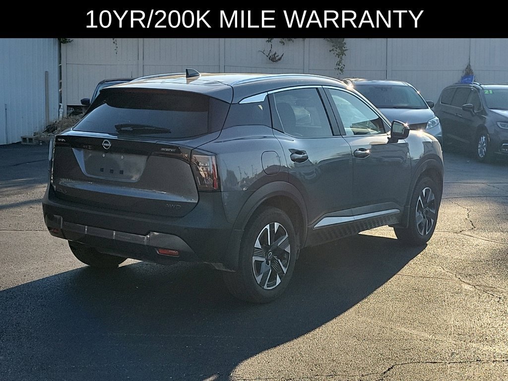 Used 2026 Nissan Kicks SV w/ SV Premium Package AWD/4WD image 4