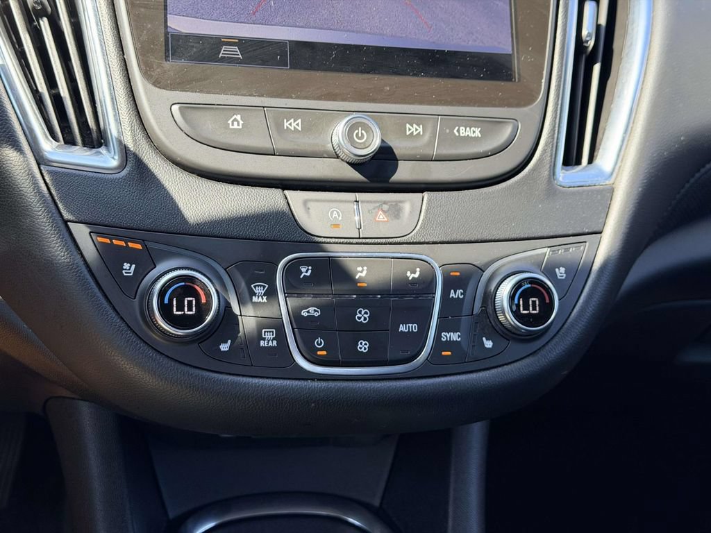 Used 2024 Chevrolet Malibu LT FWD image 19