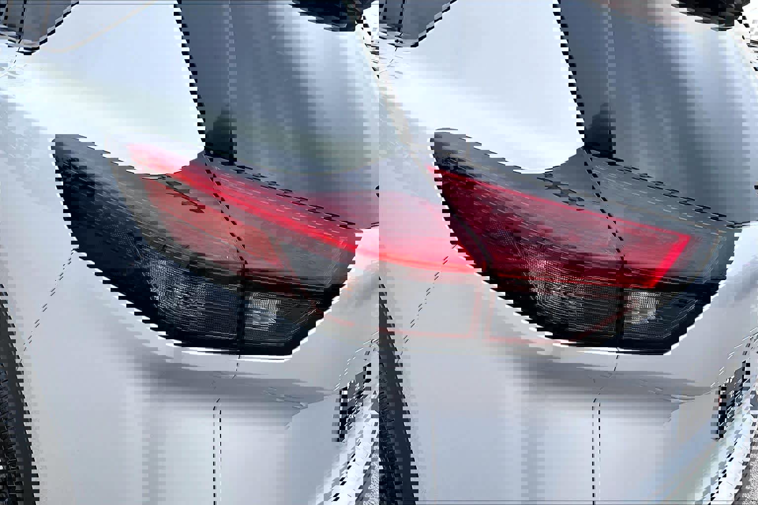 Used 2022 Nissan Rogue SV image 26