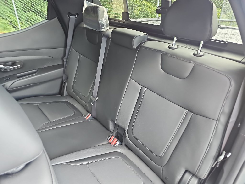 New 2026 Hyundai Santa Cruz SEL FWD image 13