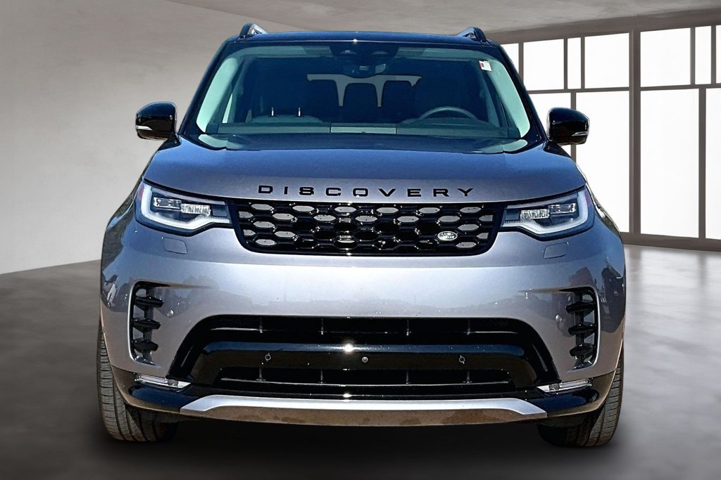 Certified 2026 Land Rover Discovery Dynamic SE AWD/4WD image 3