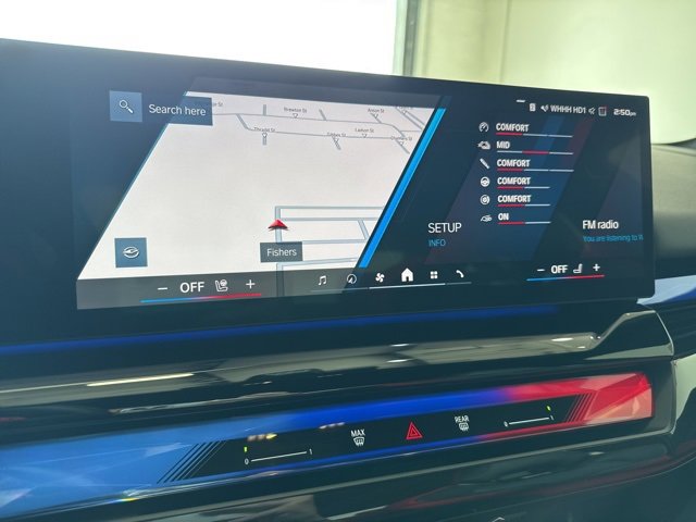 Used 2025 BMW M5 w/ Carbon Package image 28