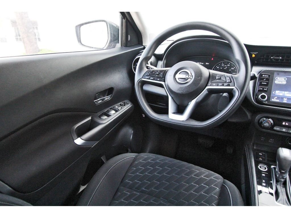 Used 2022 Nissan Kicks SV w/ Interior Electronics Package image 8