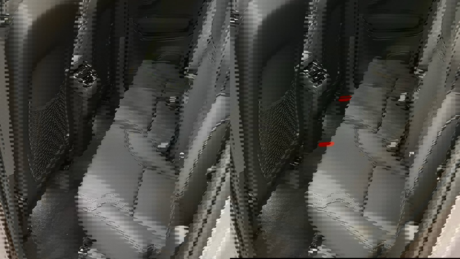 Used 2026 Volvo XC90 B5 Plus w/ Protection Package image 27