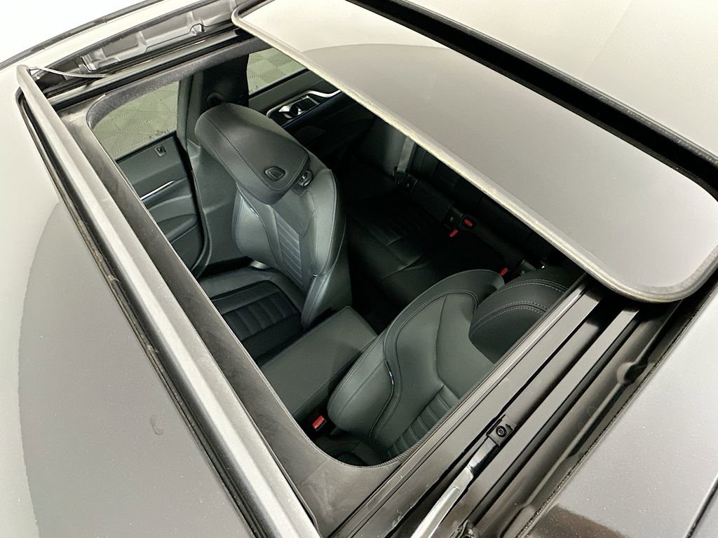 Certified 2022 BMW i4 M50 image 22