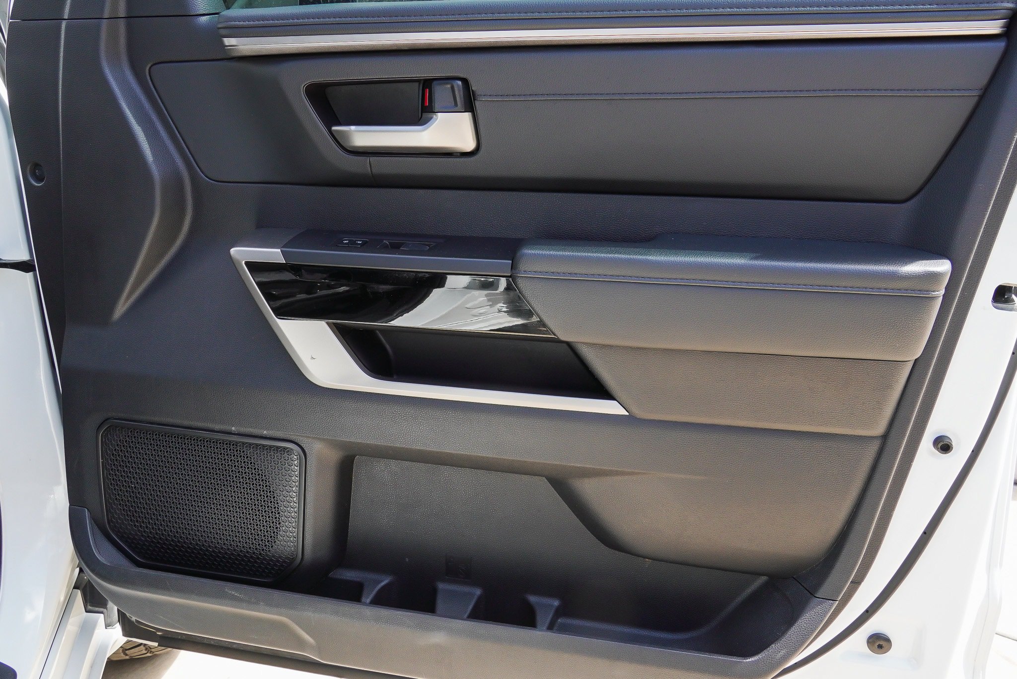 Used 2023 Toyota Tundra Limited AWD/4WD image 28