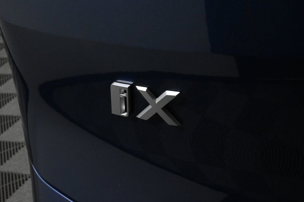 Used 2026 BMW iX xDrive45 image 38