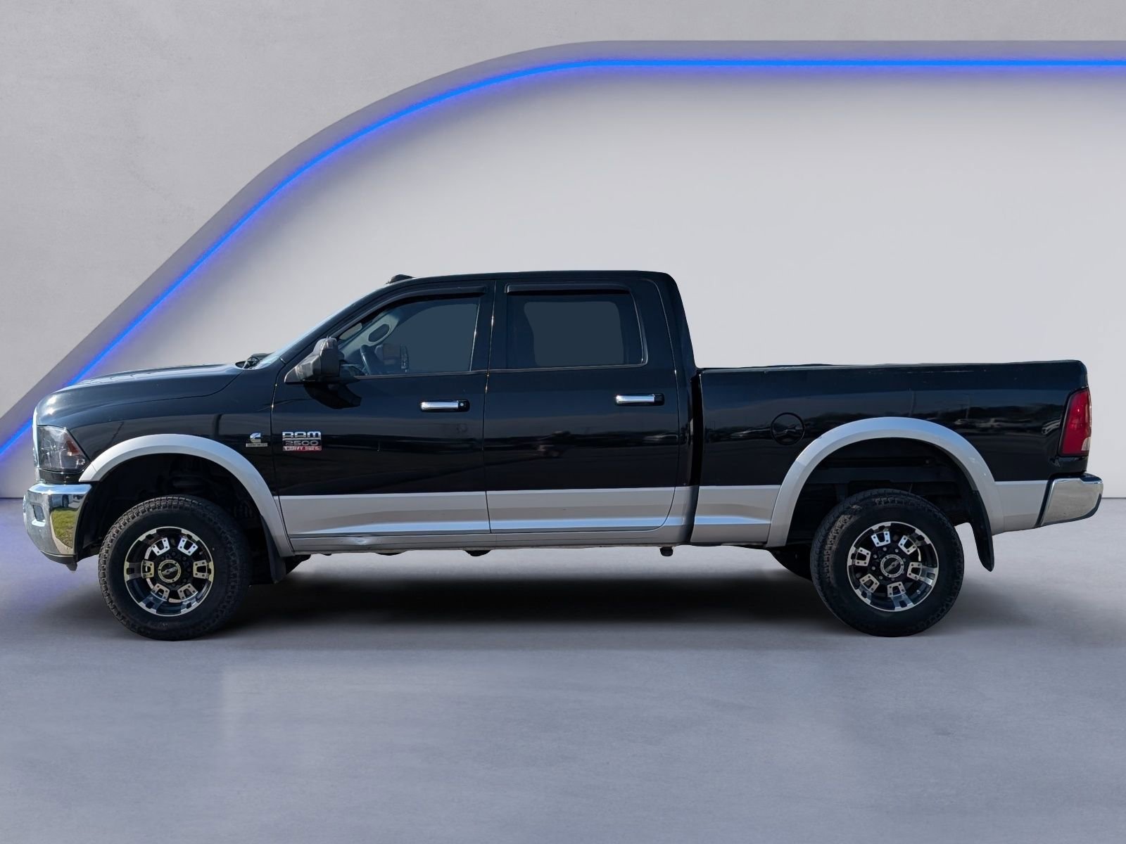 Used 2012 RAM 2500 Laramie w/ Protection Group image 5