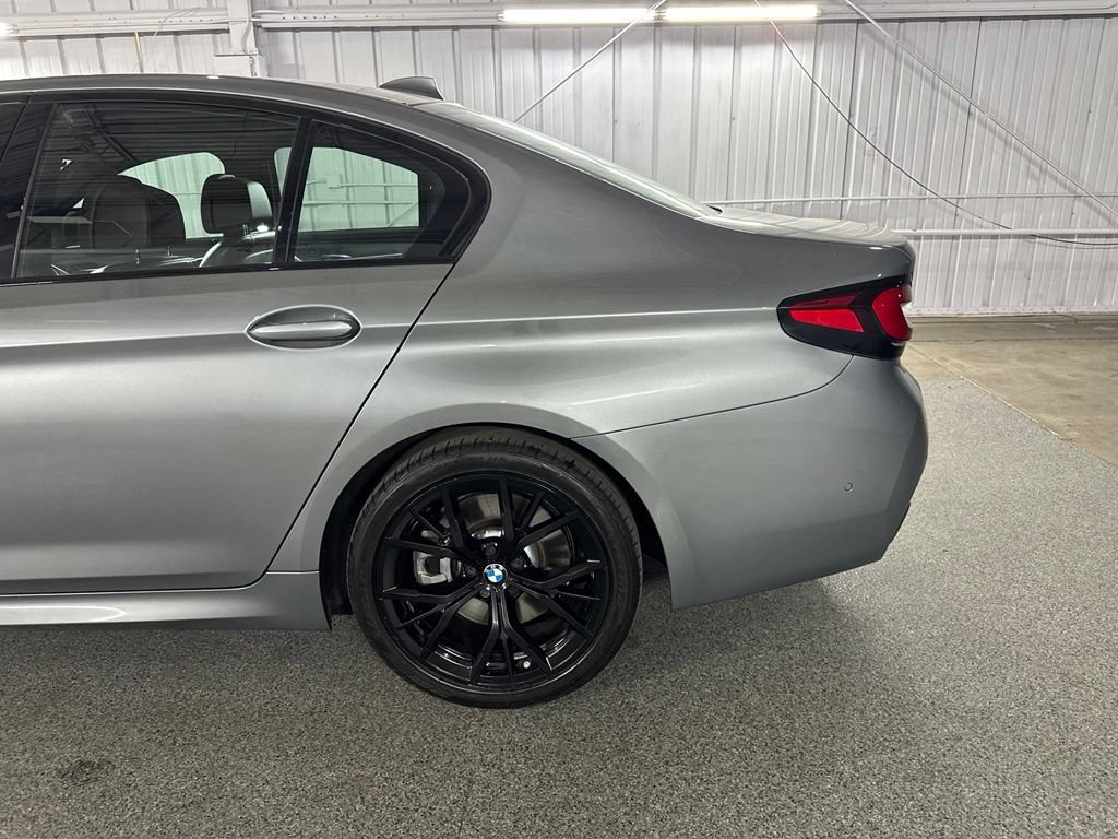 Used 2023 BMW 540i xDrive w/ M Sport Package AWD/4WD image 12