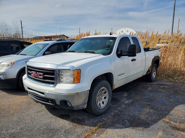Used 2011 GMC Sierra 1500 SLE AWD/4WD image 1