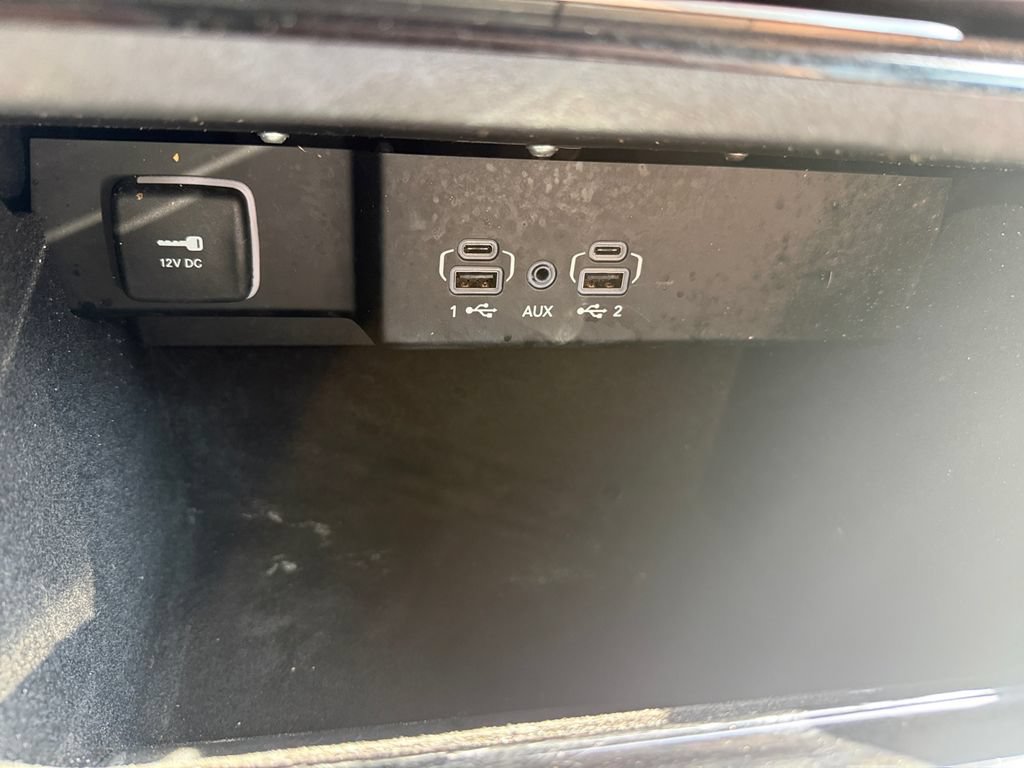 Used 2023 Jeep Wagoneer 4WD w/ Premium Group I image 23