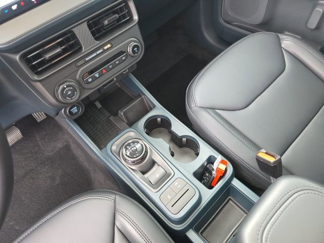 Used 2025 Ford Maverick Lariat w/ Black Appearance Package image 23