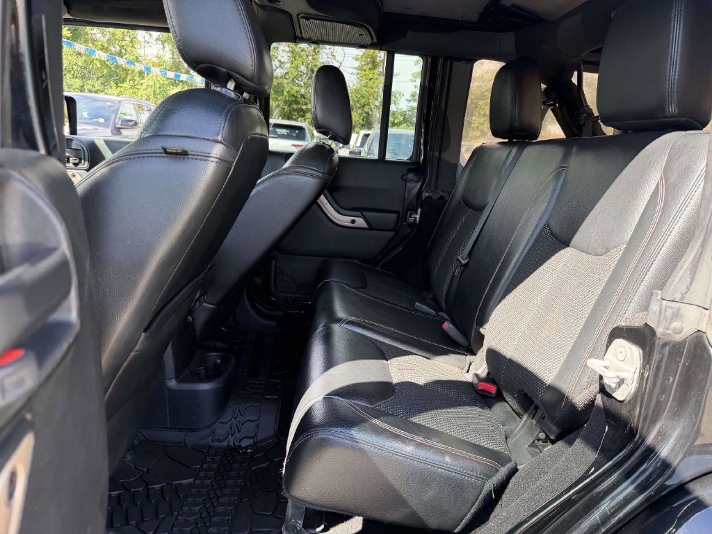 Certified 2016 Jeep Wrangler Unlimited Sahara AWD/4WD image 20
