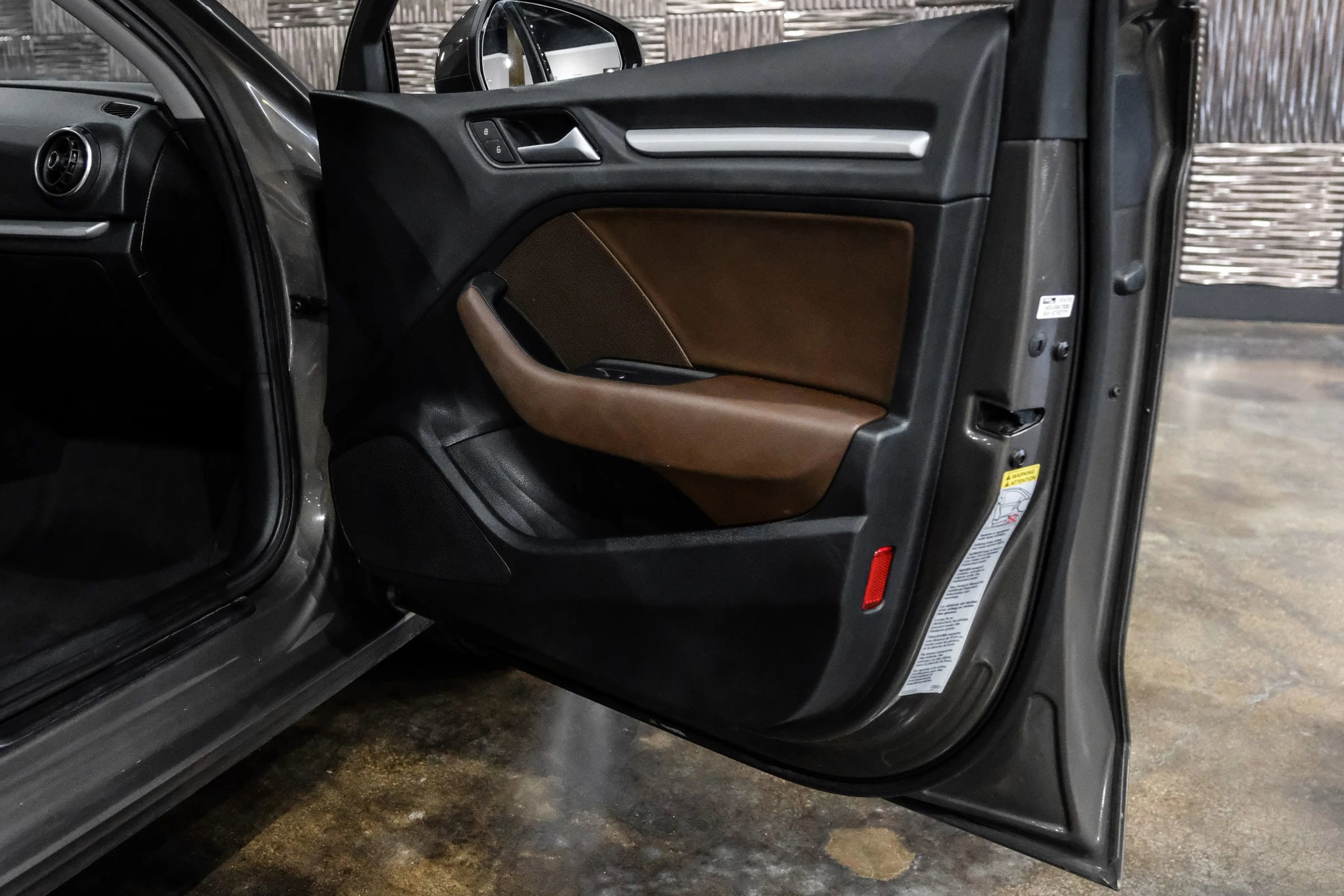 Used 2015 Audi A3 1.8T Premium image 34