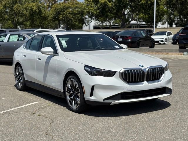 New 2026 BMW i5 eDrive40 RWD image 6
