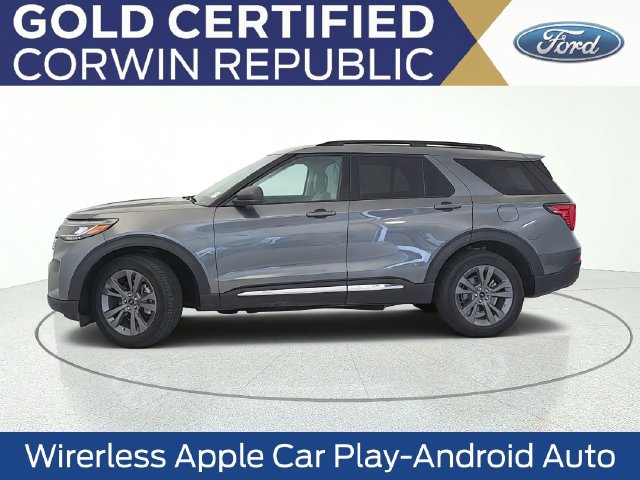 Used 2025 Ford Explorer Active w/ Active Comfort Package AWD/4WD image 2