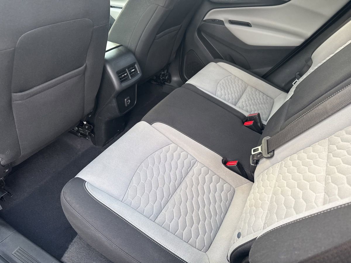 Used 2020 Chevrolet Equinox LT FWD image 34