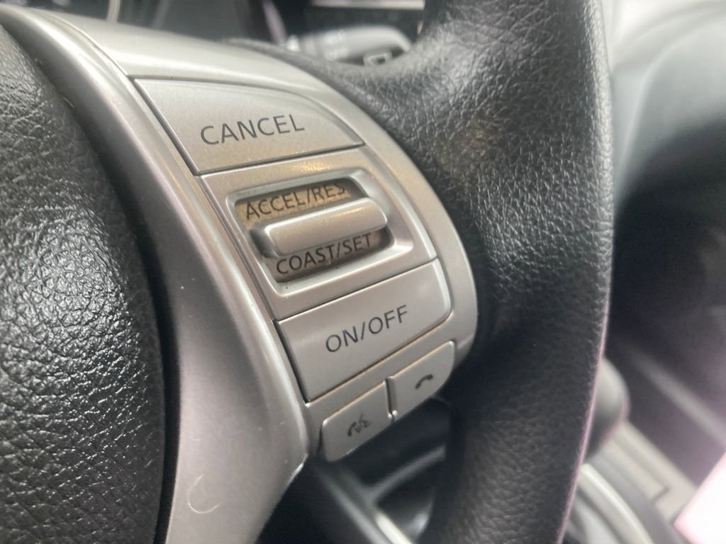 Used 2016 Nissan Rogue S image 43