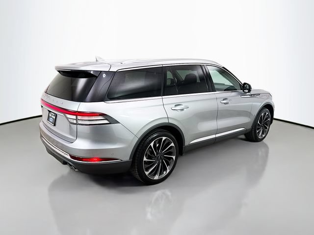 Used 2020 Lincoln Aviator Reserve w/ Equipment Group 202A AWD/4WD image 7